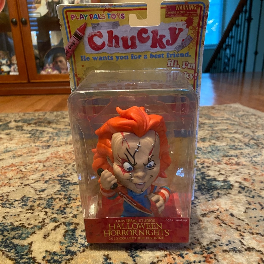 NEW 2023 Chucky Halloween horror nights exclusive figurine